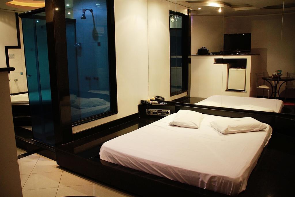 Motel Cozumel (Adults Only) Porto Alegre Rum bild